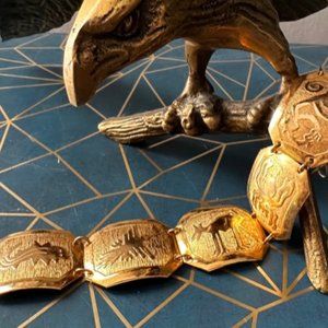 Vintage Gold Tone Animal Style Bracelet